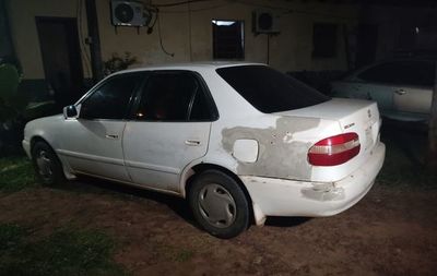 Aprehenden a cuatro hombres por no ceder el paso a un enfermo - Nacionales - ABC Color