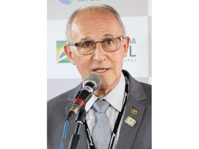 Militar brasileño retirado asume la dirección de Itaipú