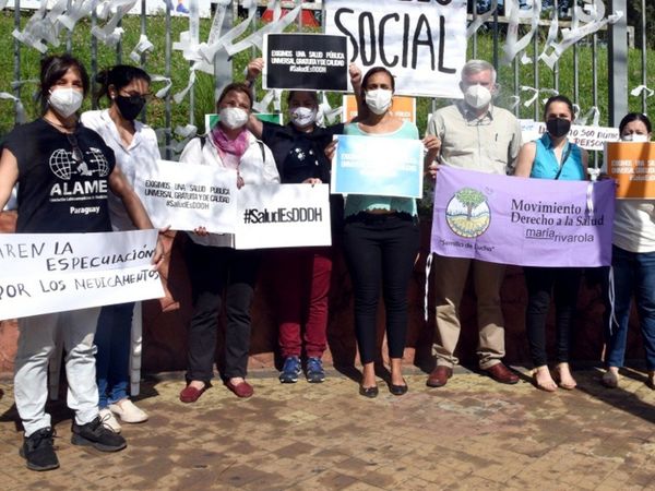 Recuerdan a caídos por Covid entre denuncias