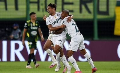 Diario HOY | Palmeiras derrota en su visita a Defensa y se encamina a un nuevo título