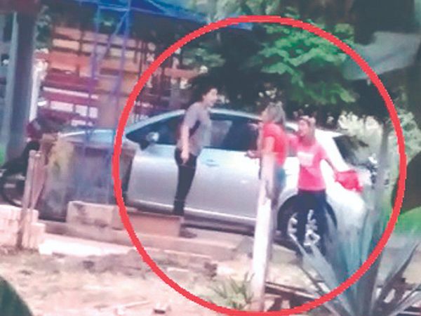Dos garotas onda PCC atacaron a una exmiss por pedirles no manejar en contramano