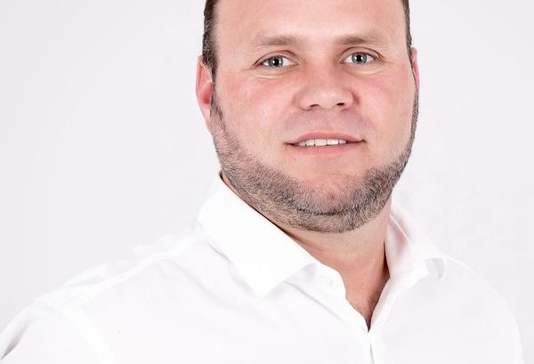 PRECANDIDATO A CONCEJALÍA INSTA A LA UNIÓN PARA ENFRENTAR PANDEMIA