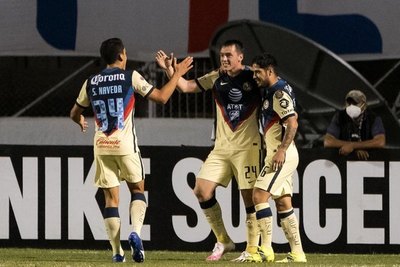 Sergio Díaz reaparece con gol ante el Olimpia de Pedro Troglio