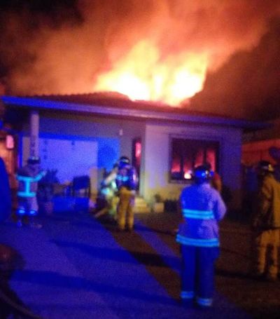 Incendio consumió completamente una vivienda - ABC en el Este - ABC Color