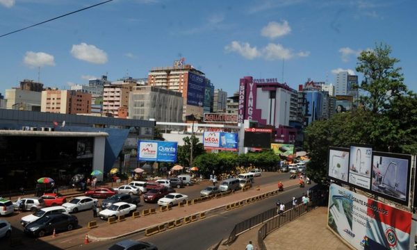 Comerciantes de CDE aplauden subsidio para sus pares del Sur
