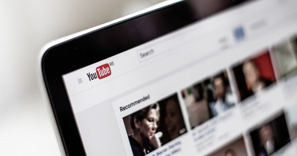 La Nación / YouTube: videos problemáticos se ven muy poco antes de ser eliminados