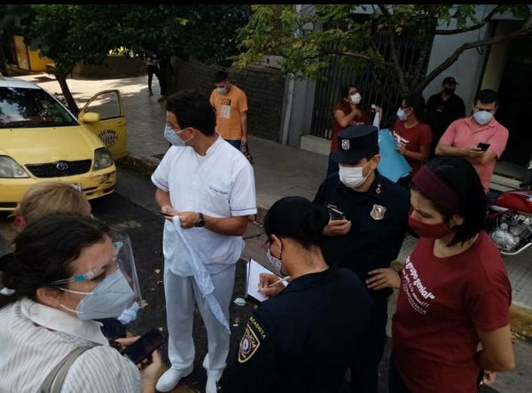 Trabajadores de Clínicas piden medicamentos y personal de salud – Prensa 5