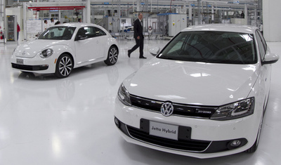 Producción y venta de automóviles cae 12 % en México en el primer trimestre - MarketData