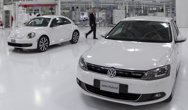 Producción y venta de automóviles cae 12 % en México en el primer trimestre - MarketData