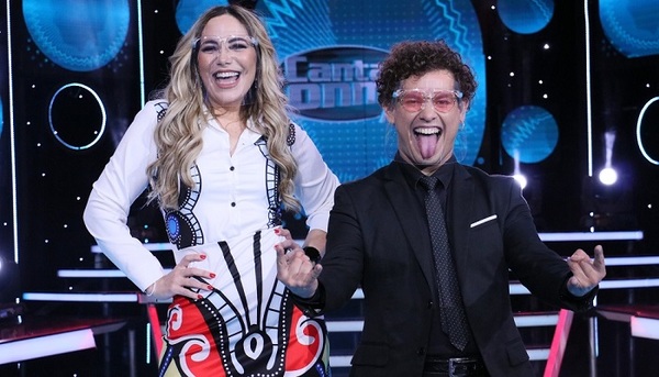 Clara Franco ante el duelo telefónico en "Canta Conmigo Paraguay" - Teleshow