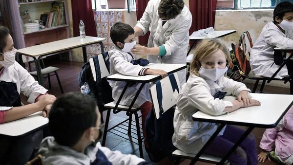 Uruguay extendió la educación virtual hasta el 3 de mayo