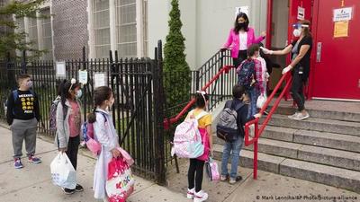 Nueva York cambia la regla para el cierre de escuelas | El Independiente