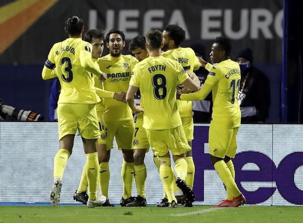 De penal, Villarreal gana la ida en Zagreb
