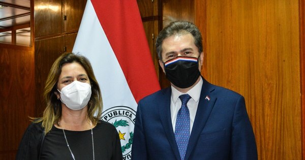 La Nación / El MIC y el Banco Mundial avanzan en diálogo para mejorar clima de negocios
