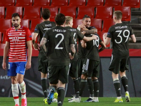 La eficacia del United condena a un digno Granada