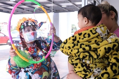 Payasonrisas llevan amor, alegría y esperanza a hospitales