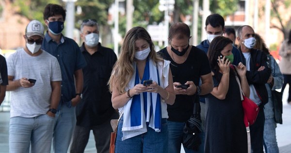 La Nación / Uruguay extiende medidas buscando “blindar abril”