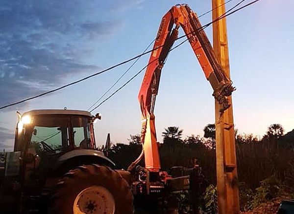 Proveedores de postes retrasan sus entregas - Nacionales - ABC Color