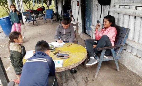 Libros urgen en escuelas, pero “duermen” en el MEC - Nacionales - ABC Color