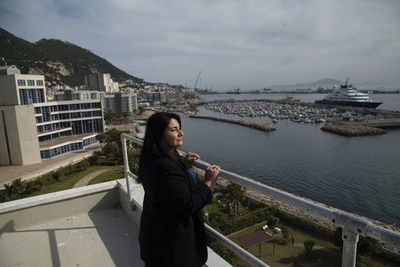 La vacunación masiva hace de Gibraltar un pequeño “oasis” en Europa - Mundo - ABC Color