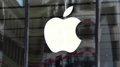 Los chilenos que le ganaron a Apple y recibirán un pago de US$3,4 millones