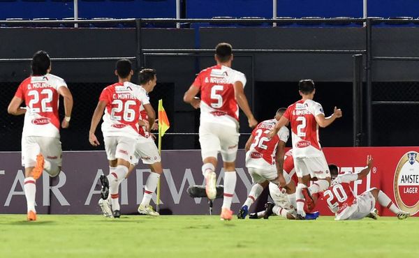 “Esta pequeña alegría se la dedicamos a Dionicio Pérez” - River Plate - ABC Color