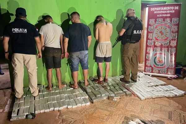 Detienen a tres personas e incautan marihuana en Ciudad Nueva