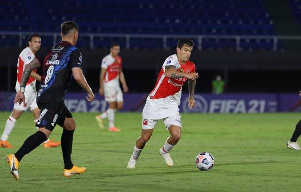 River se impuso ante Guaireña y consagró su pase en la Copa