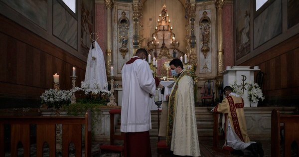 La Nación / Corte suprema de Brasil respalda prohibición de oficios religiosos por la pandemia