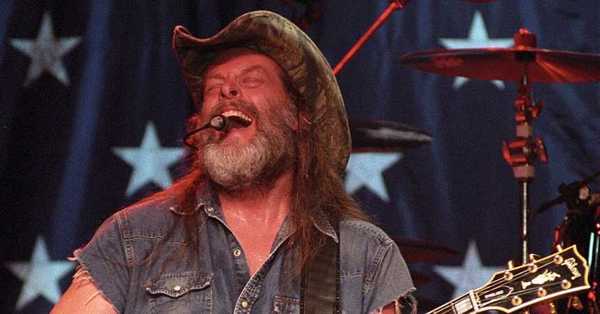 La hilarante duda de Ted Nugent: “¿Por qué no hubo cuarentena entre los Covid-1 y 18?” - SNT