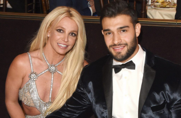 Britney Spears y su novio Sam Asghari, recibieron la vacuna contra la Covid-19