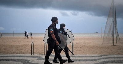 La Nación / Rio de Janeiro reabre bares, pero mantiene playas cerradas