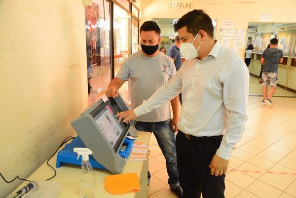 Habilitan máquina electrónica para simulacro de votación - ABC en el Este - ABC Color