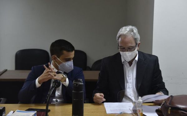 Condenan a cuatro años de prisión a Justo Cárdenas y absuelven a sus hijos - Periodísticamente - ABC Color