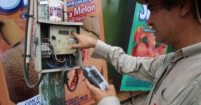 La Nación / Masiva denuncia de sobrefacturación de la Ande en Caraguatay