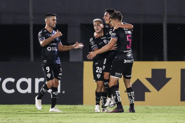 Con Montenegro siendo determinante, Independiente del Valle vence a Grêmio