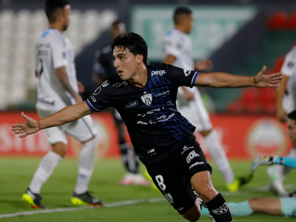 Favarelli comanda la reacción de Independiente Del Valle
