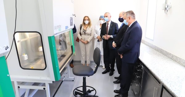 La Nación / Donan al Senacsa equipos modernos para laboratorio