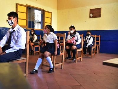 Decisión de regreso a clases depende de comité de riesgo