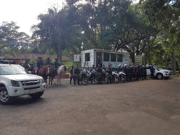 Instalan comisaría móvil y cámaras de seguridad en el Jardín Botánico - Noticiero Paraguay