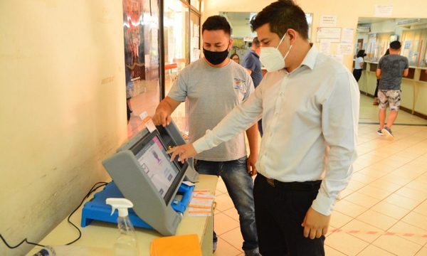Electores pueden practicar con urnas electrónicas en sede de Municipalidad – Diario TNPRESS