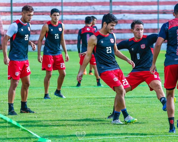 Mingo Salcedo: "Que ellos se preocupen de lo que hacemos nosotros" » San Lorenzo PY