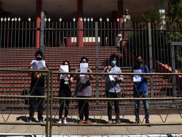 ANR gestionó desafiliaciones tras manifestaciones – Prensa 5