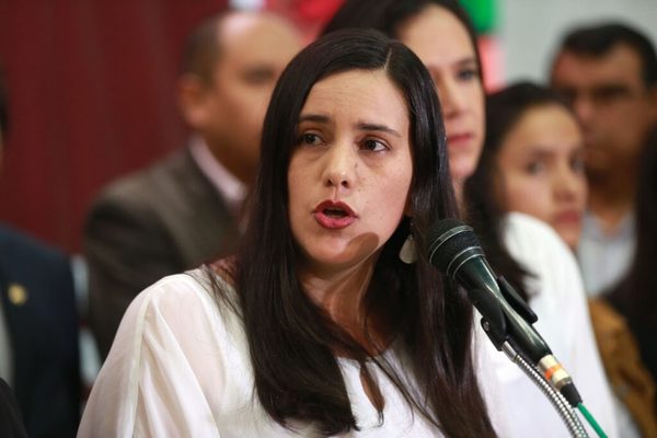 Mañana son las elecciones en Perú y Verónika Mendoza es la candidata más solvente, dice socióloga | Ñanduti