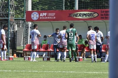 San Lorenzo empató en el estreno de los hermanos Salcedo - Fútbol de Intermedia - ABC Color