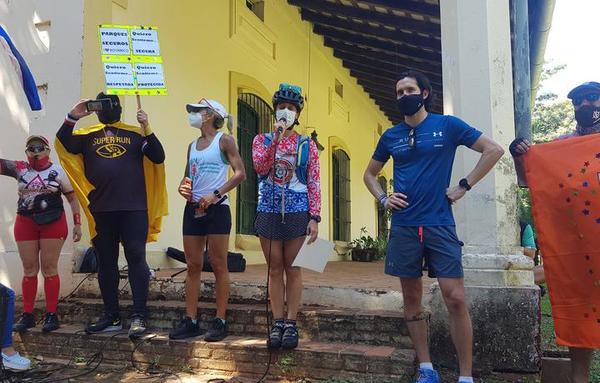 “Libres y sin miedo”: ciclistas y corredores exigen seguridad en el Botánico