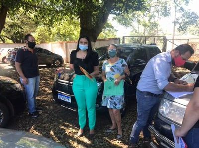 Ciudad del Este: Fiscalía entrega tres vehículos robados en el Brasil y recuperados en Paraguay