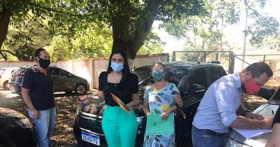 La Nación / Fiscalía entregó tres vehículos robados en Brasil y recuperados en Paraguay