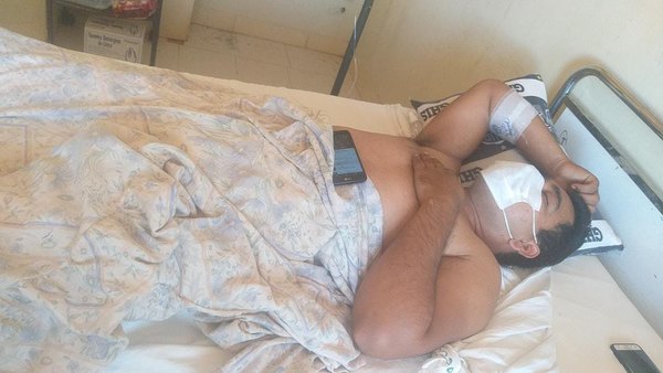 Crónica / Cayó de 8 metros de altura y puede quedar paralítico