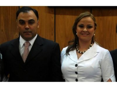 Fijan nueva fecha de audiencia para ex fiscal general y esposa